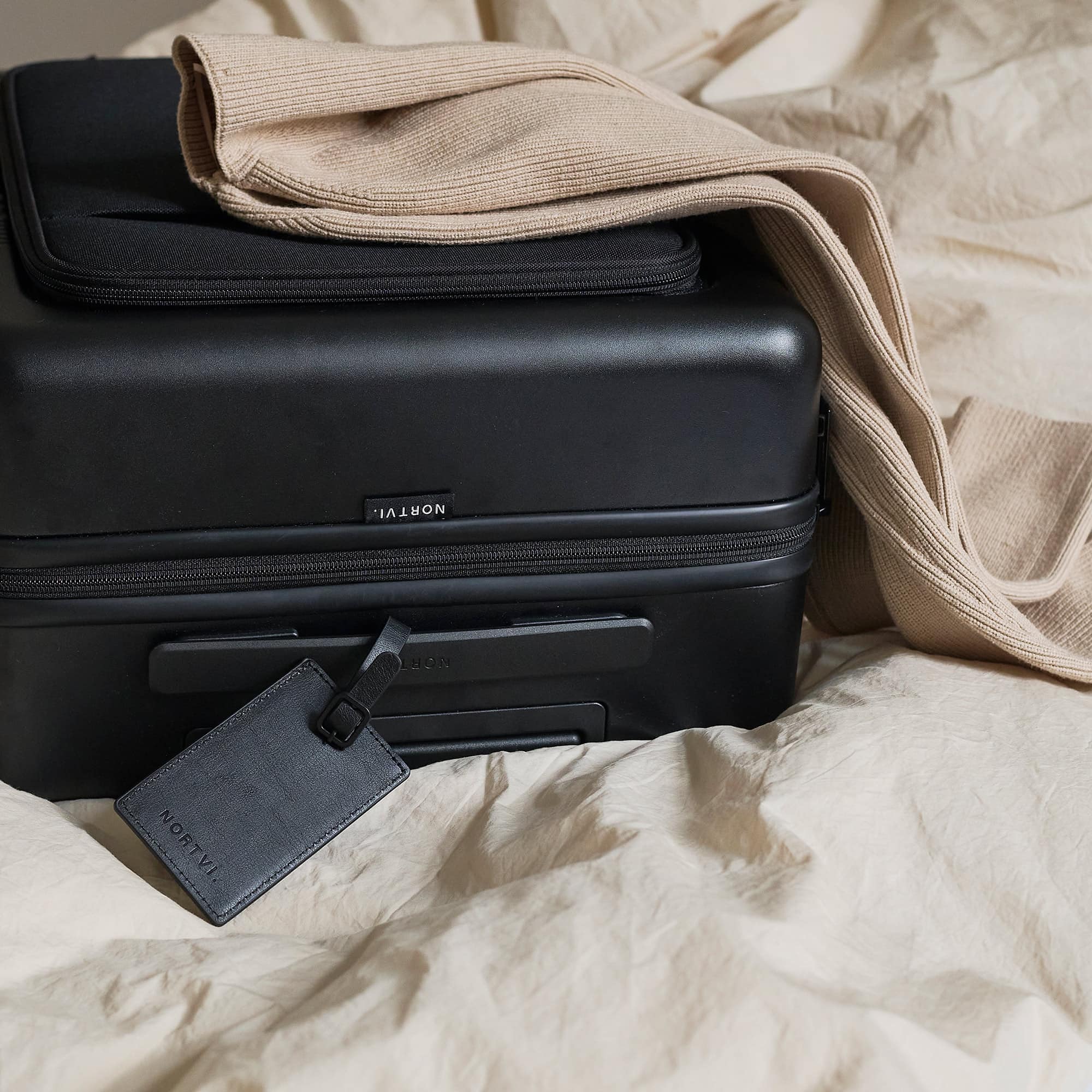Nortvi Handgepäckkoffer mit fronttasche schwarz