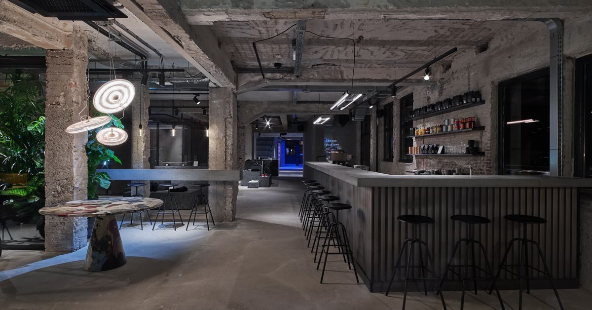 LynkCo_Club_Amsterdam_Bar.0