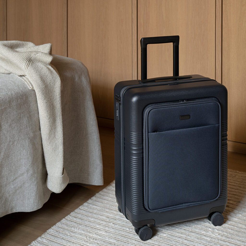 Essential Cabin Bag | Dark Blue | Premium & Unique