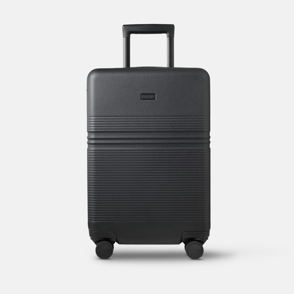 essential_s_midnight_black_voo